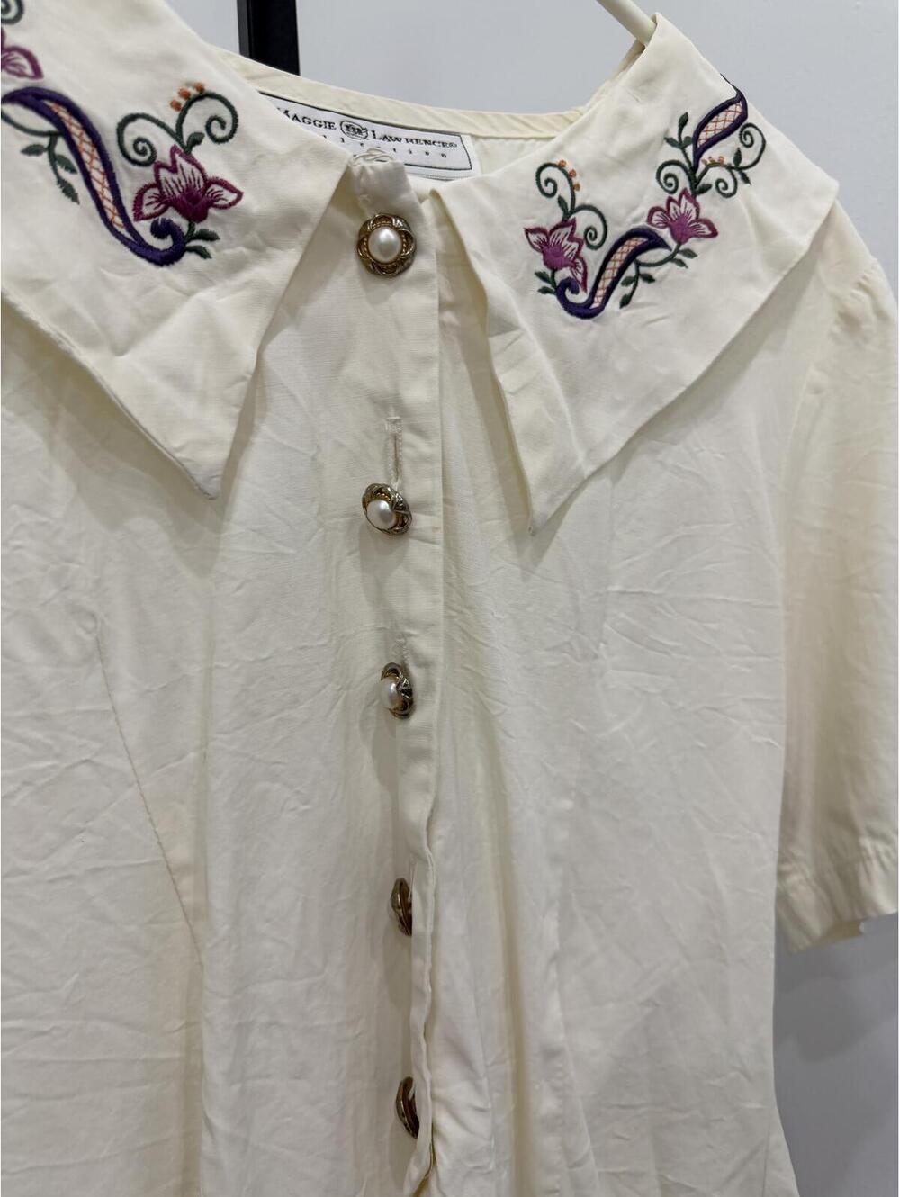 Embroidered Peter Pan Collar Blouse - Cream - Picture 3 of 8
